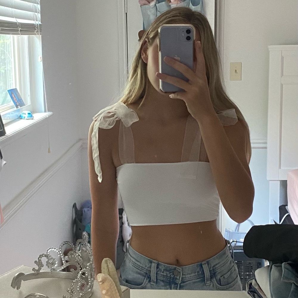 Brand:N/A color:white and clear Size:XS